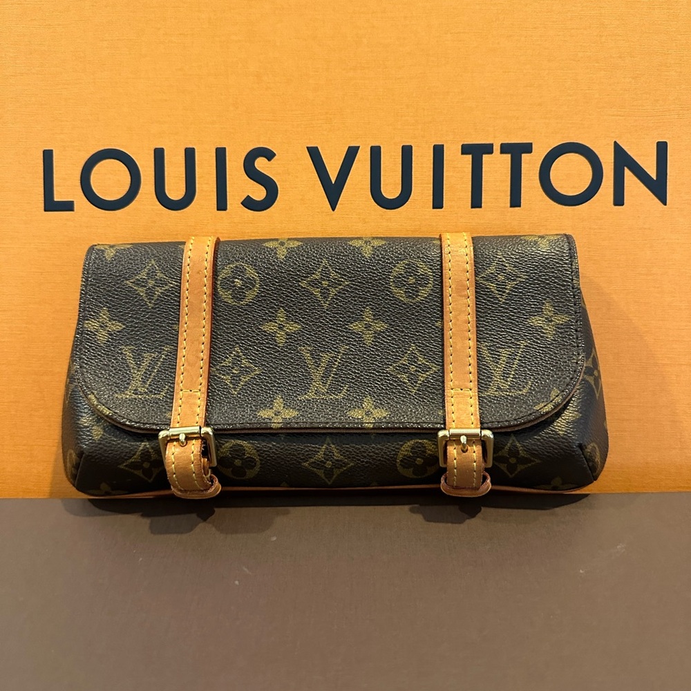 Rare authentic Louis Vuitton clutch. Excellent pre owned condition